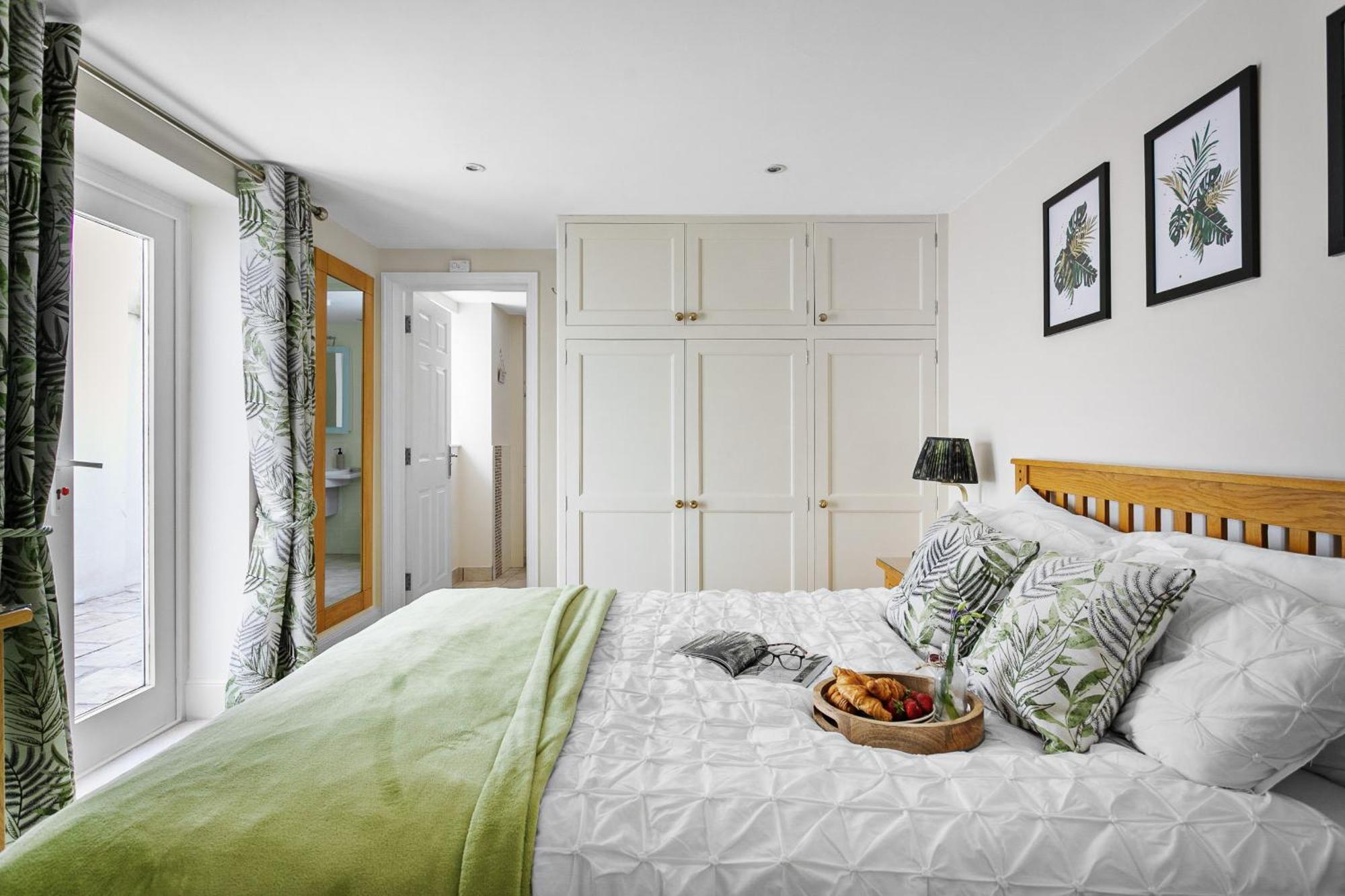 Sovereign House - Close To Harbour With Parking Torquay Buitenkant foto
